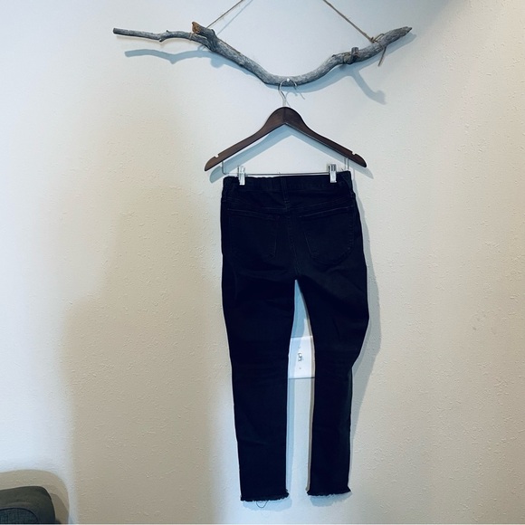 Madewell Maternity Side-Panel Skinny Jeans in Berkeley Wash: Adjustable Edition - Picture 6 of 11